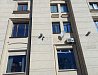Установка деревянных окон из дуба в старом фонде