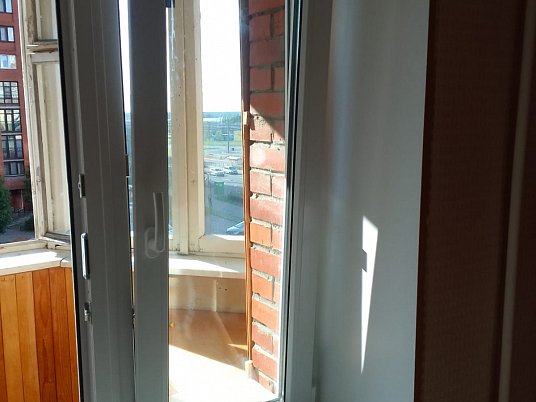 Установка окон пвх VEKA 70 «под ключ» с подоконниками и откосами